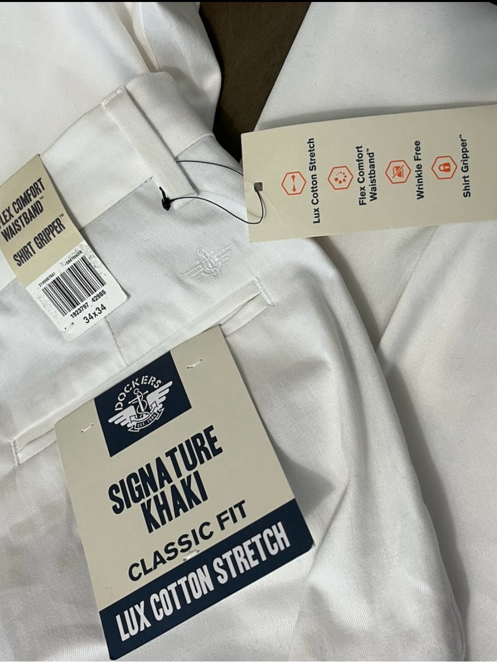 Dockers Signature Khaki Classic-Fit Men's Pants - White Lux Stretch Shirt Grippe - Picture 6 of 8